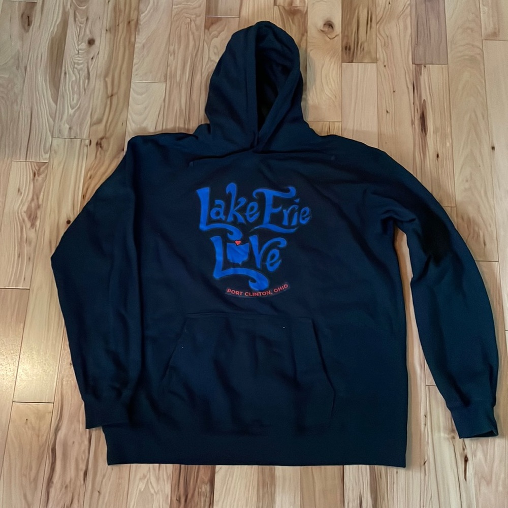 Lake Erie Love Sweatshirt XL BRAND NEW